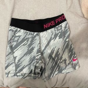 2 pairs of nike pros